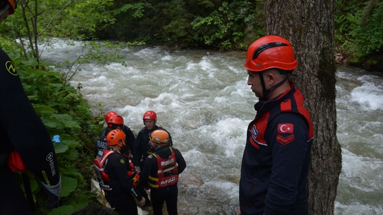 Trabzon'da 9 Yaşındaki Çocuğun Cansız Bedeni Bulundu
