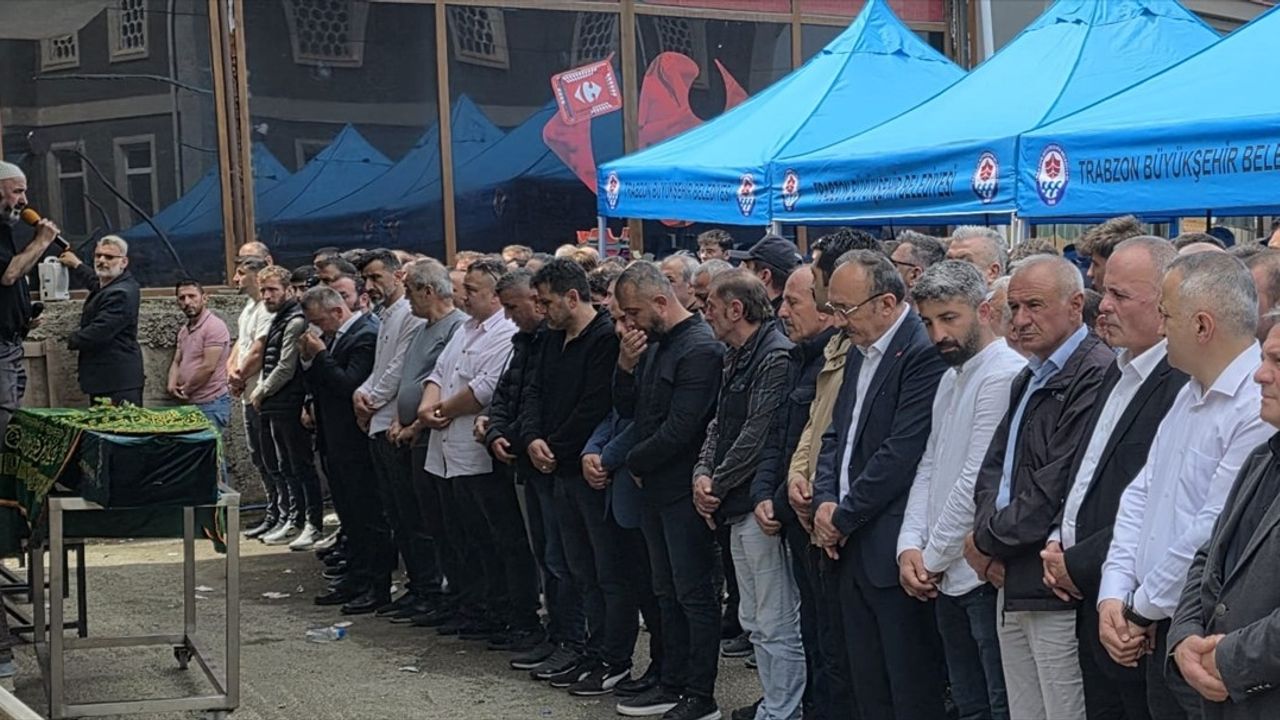 Trabzon'da Denizde Boğulma Olayı: Bir Çocuk Hayatını Kaybetti