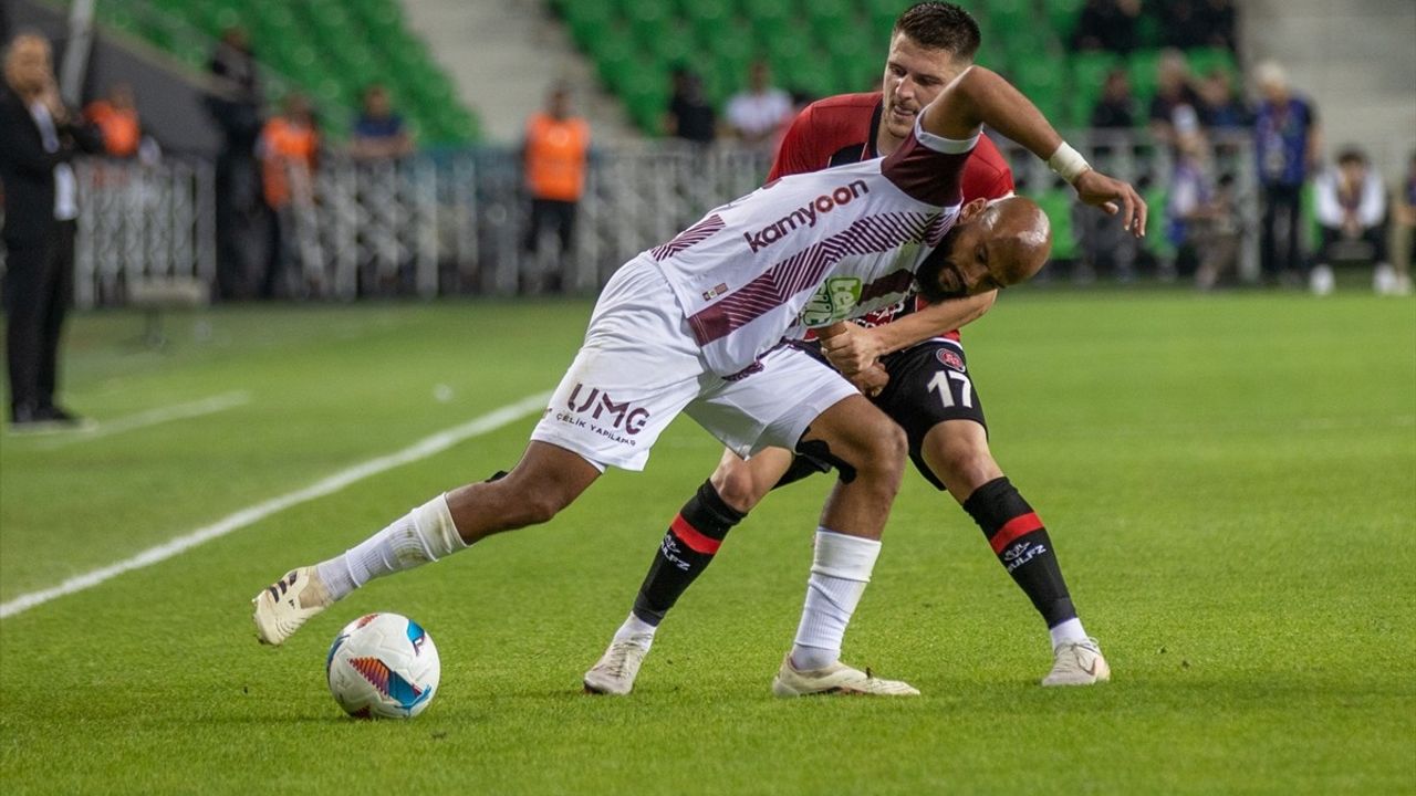 Trendyol 1. Lig Play-Off Finali: Solwie Energy Fatih Karagümrük, Teksüt Bandırmaspor'u 3-1 Yenerek Süper Lig'e Yükseldi