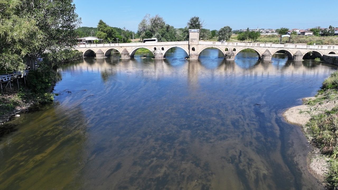 Tunca Nehri'nin Debisi Yağmurlarla İki Kat Arttı