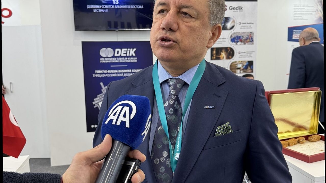 Türk İş Dünyası, Rusya ile 100 Milyar Dolar Ticaret Hedefi için Barış Müzakerelerine Odaklanıyor