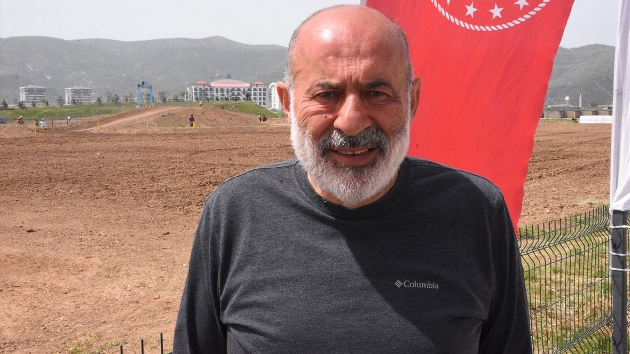 Türkiye, Avrupa Gençler ve BMU Motokros Şampiyonaları Afyonkarahisar'da Başladı