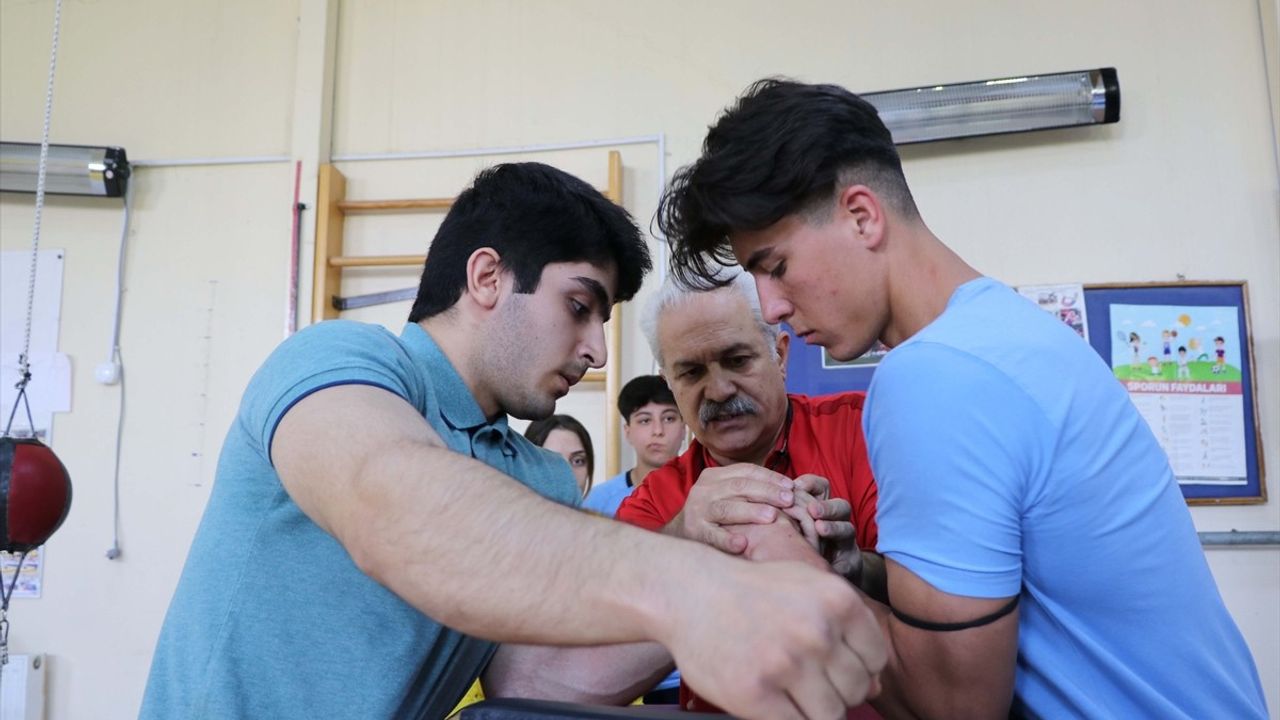 Türkiye Bilek Güreşi Şampiyonu Yakub Doğan, Yeni Hedefler Peşinde