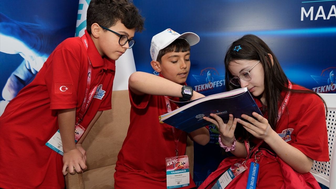 Türkiye Maarif Vakfı Öğrencileri TEKNOFEST KKTC'de Projeleriyle Öne Çıktı