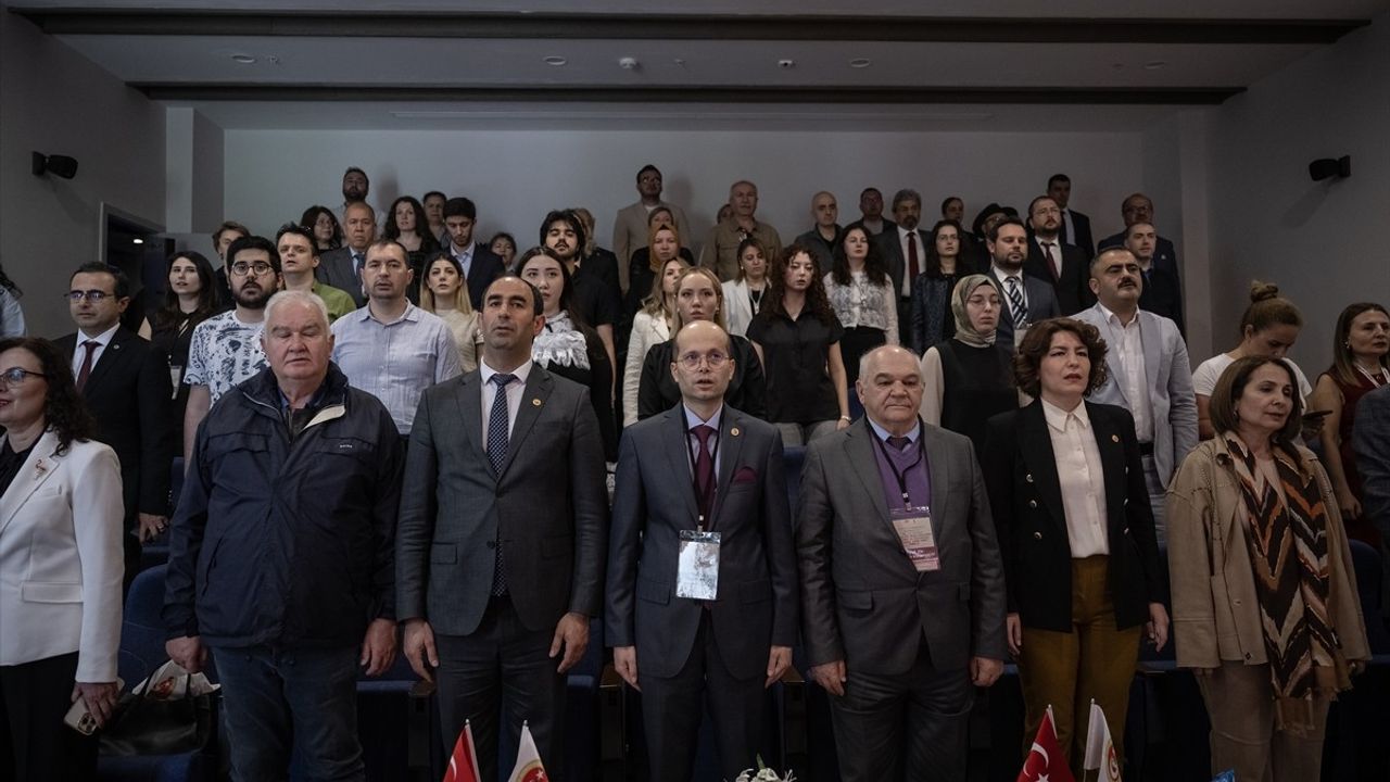 Türkiye-Rusya Kültürel ve Entelektüel İlişkileri Paneli İstanbul'da Gerçekleşti