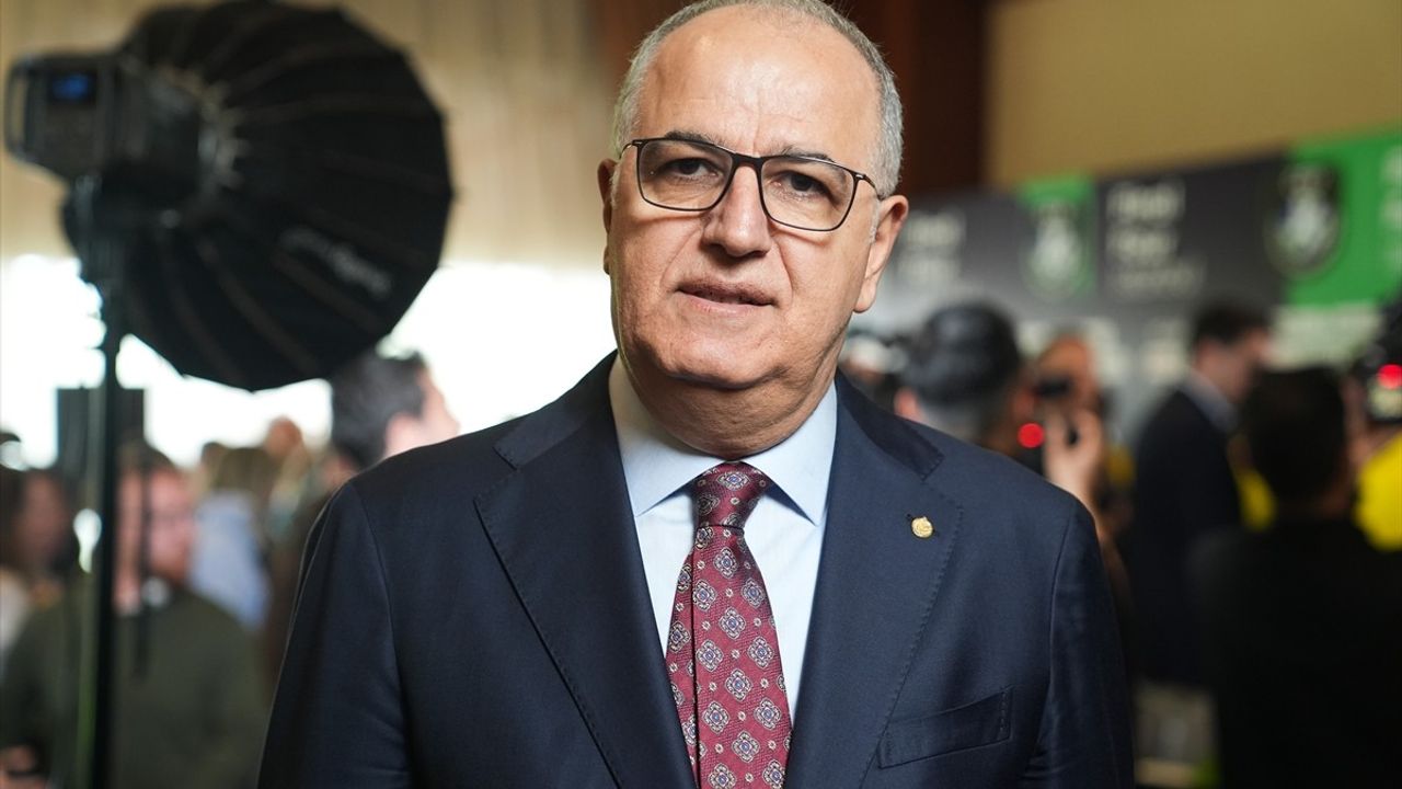 TVF Başkanı Mehmet Akif Üstündağ, Kadınlar CEV Şampiyonlar Ligi Dörtlü Finali'ne Ev Sahipliği Yapmaktan Gurur Duyuyor