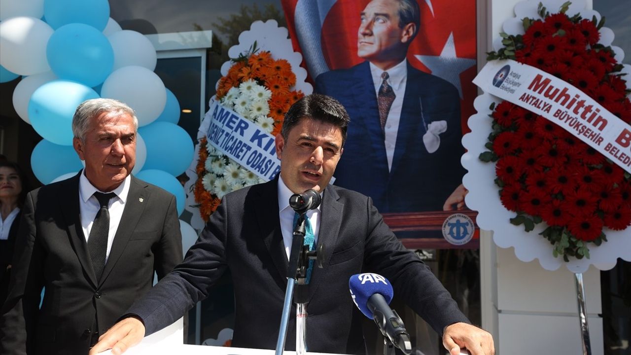 Ulaştırma ve Altyapı Bakan Yardımcısı Boyraz, Antalya'da Denizcilik Sektörünü Değerlendirdi