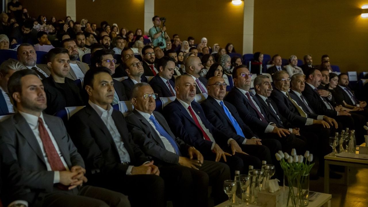 Uluslararası Maarif Erbil Okulları'nda Mezuniyet Töreni Coşkuyla Kutlandı