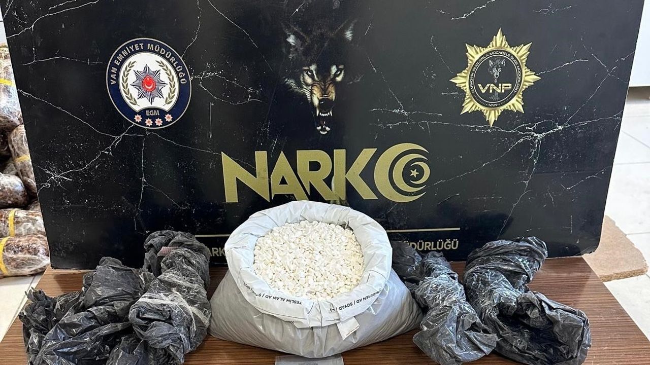 Van'da 147 Kilo Uyuşturucu ve 32 Bin Sentetik Hap Ele Geçirildi