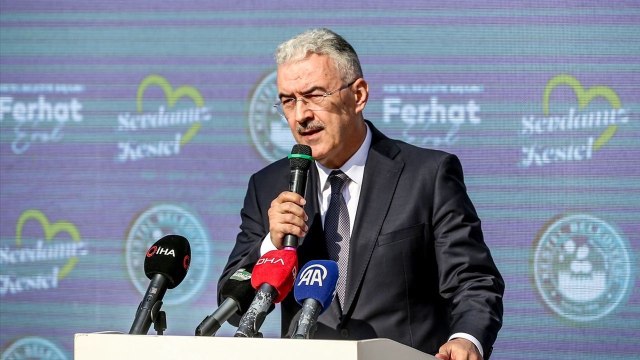 Varank: CHP'li Belediyeler Yerel Yönetimde Başarı Gösteremiyor
