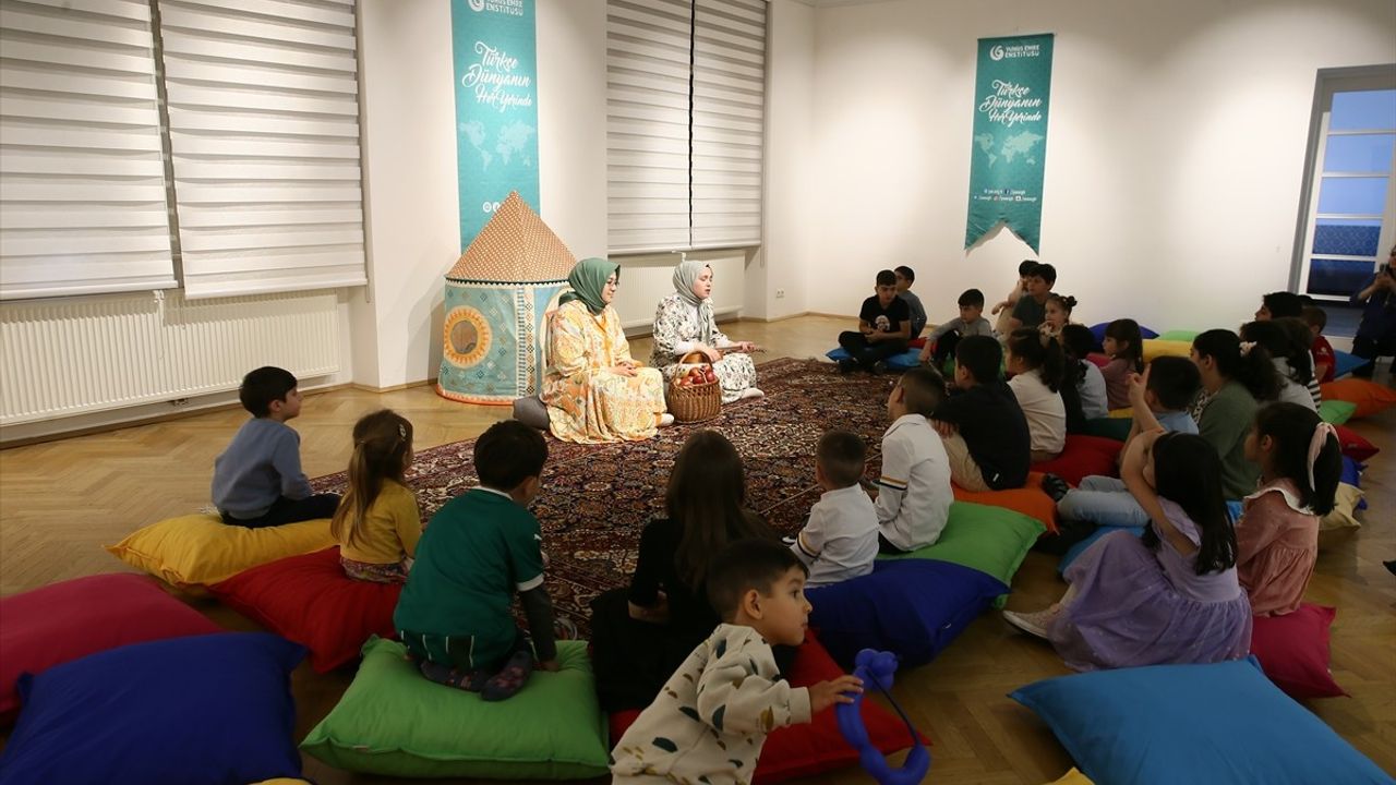 Viyana Yunus Emre Enstitüsü'nde Çocuklara Masal Anlatma Etkinliği Düzenlendi