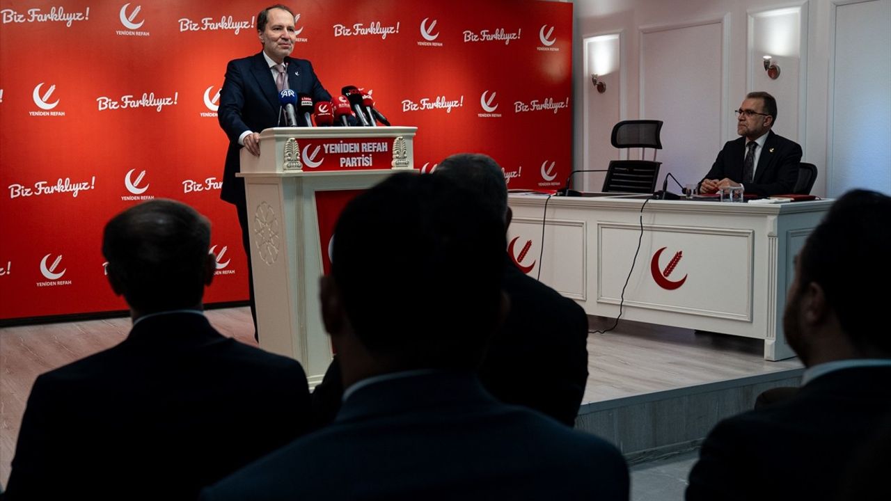 Yeniden Refah Partisi Lideri Fatih Erbakan: Gençlerimiz Evlenemiyor