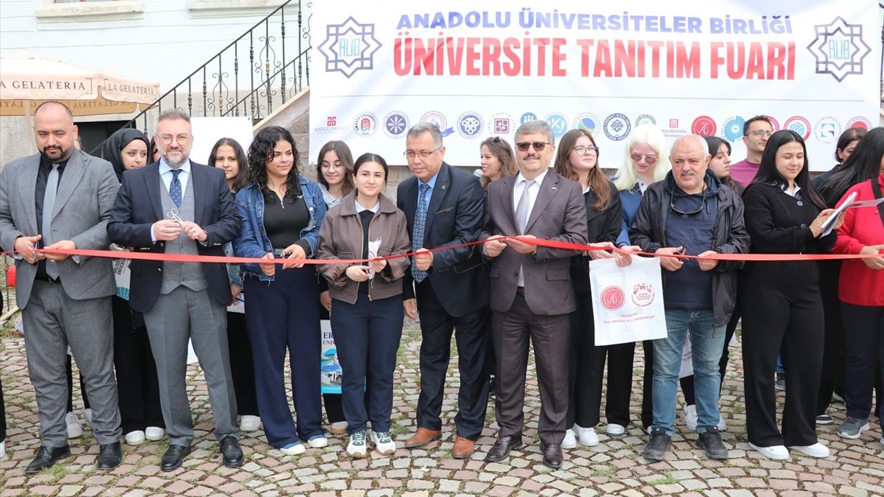 Yozgat'ta 18 Üniversitenin Katılımıyla Tanıtım Fuarı Düzenlendi