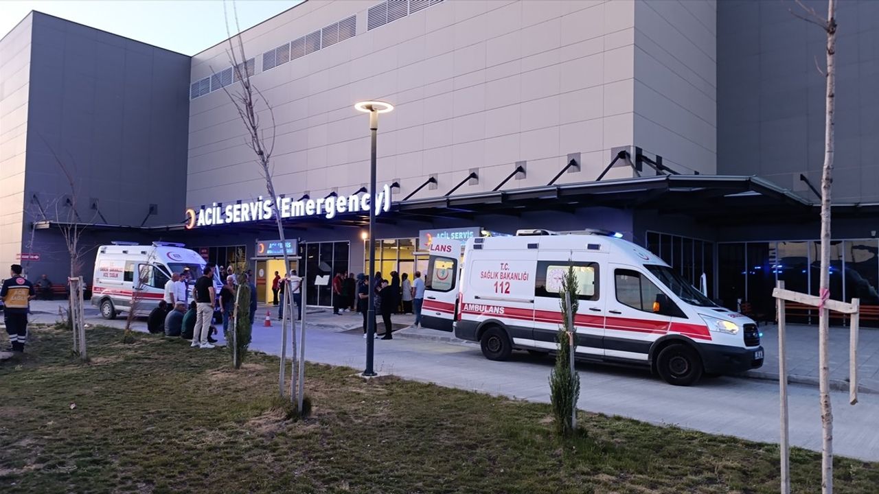 Yozgat'ta Bıçaklı Kavga: 1 Kişi Ağır Yaralandı