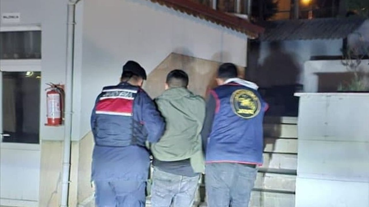 Yozgat'ta Firari Hükümlü 9 Yıl 2 Ay Kesinleşmiş Ceza ile Yakalandı