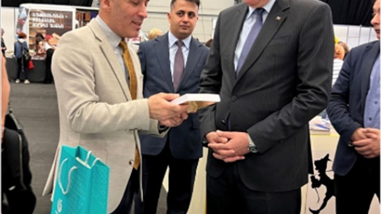 Yunus Emre Enstitüsü, 27. Tiflis Uluslararası Kitap Fuarı'nda Türkçe Eserleri Tanıtıyor