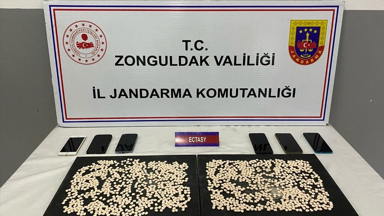Zonguldak'ta Uyuşturucu Operasyonu: 4 Zanlı Tutuklandı