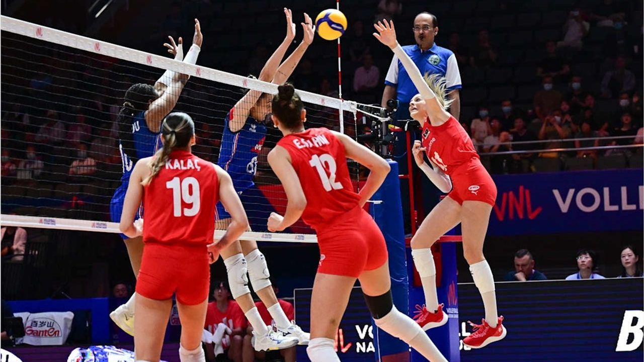 2025 FIVB Kadınlar Milletler Ligi'nde Türkiye, Fransa'yı 3-1 Mağlup Etti