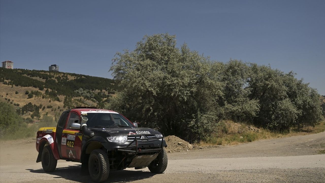 2025 Türkiye Offroad Şampiyonası'nın İkinci Ağı Ankara'da Başladı