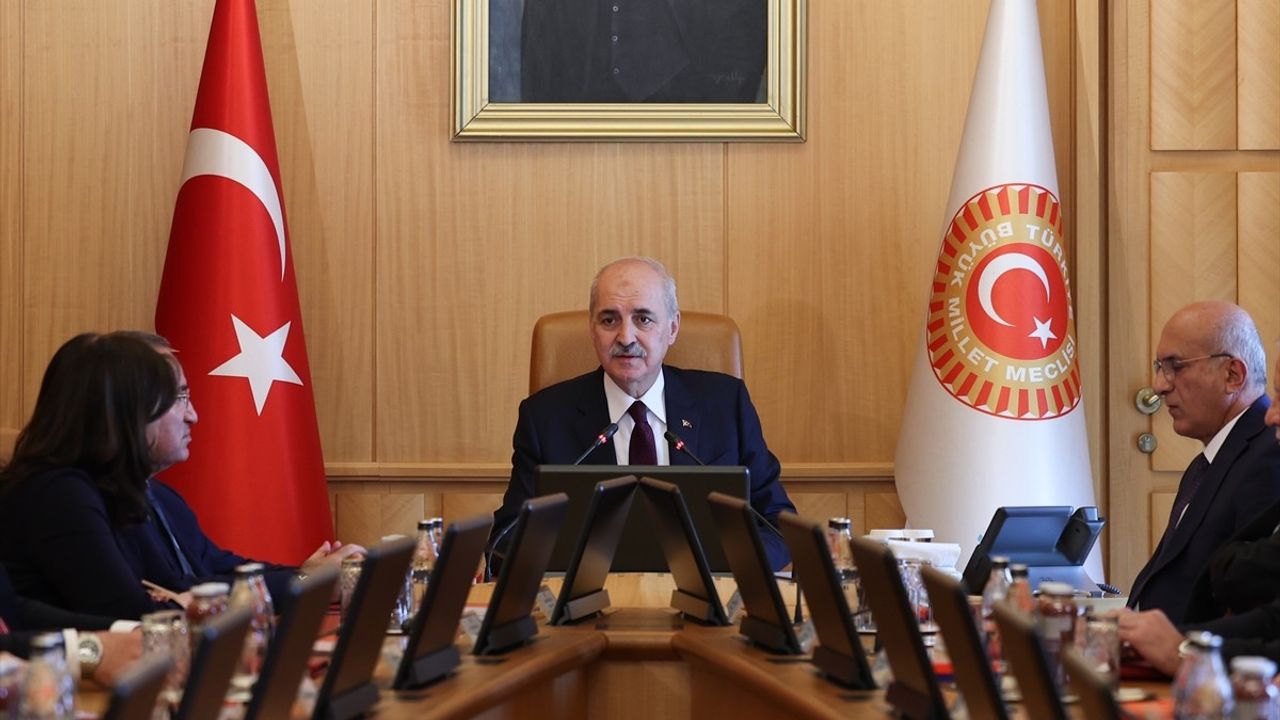 28. Yasama Dönemi İkinci Devre Başkanlık Divanı İlk Toplantısı Yapıldı