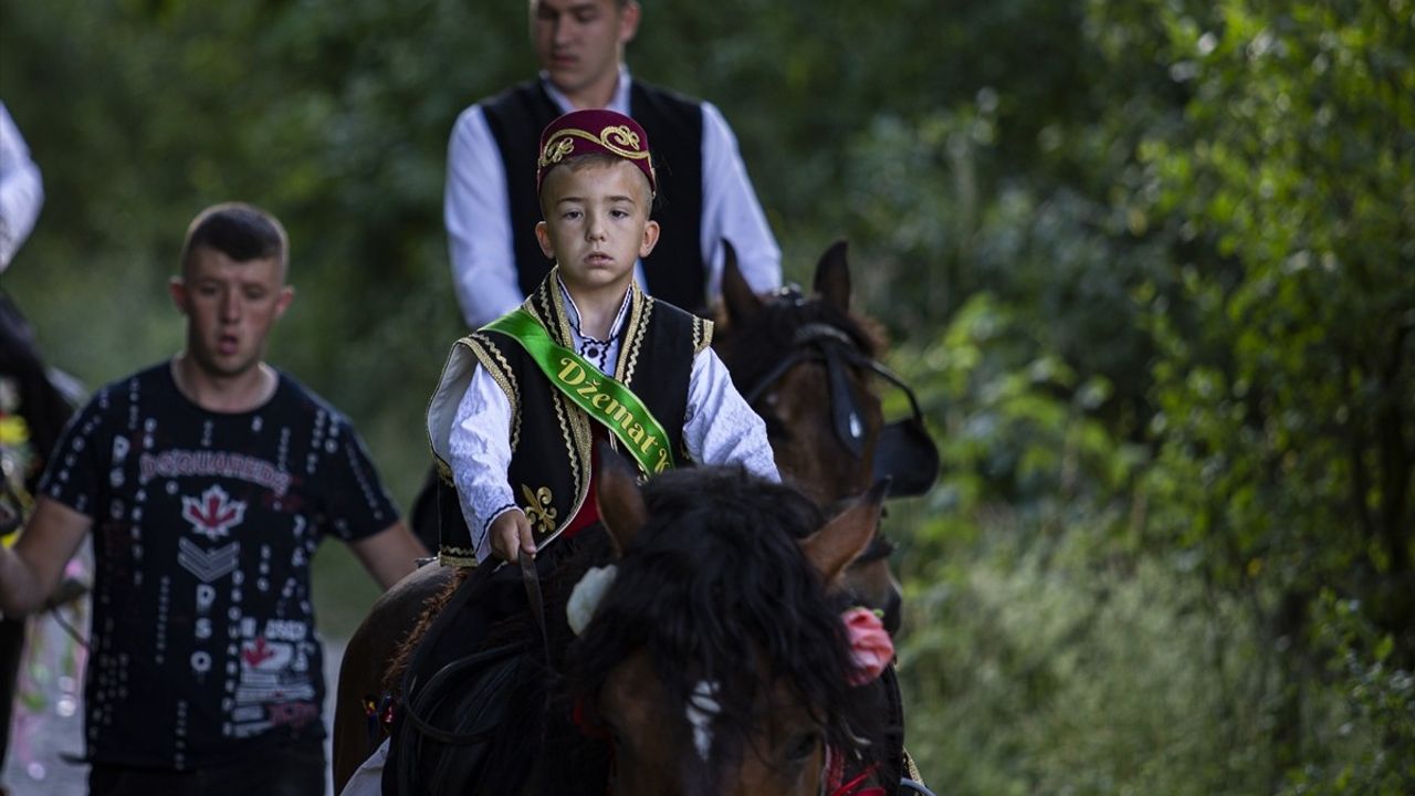 515'inci Ayvaz Dede Şenlikleri İçin Atlılar Karaula'dan Yola Çıktı