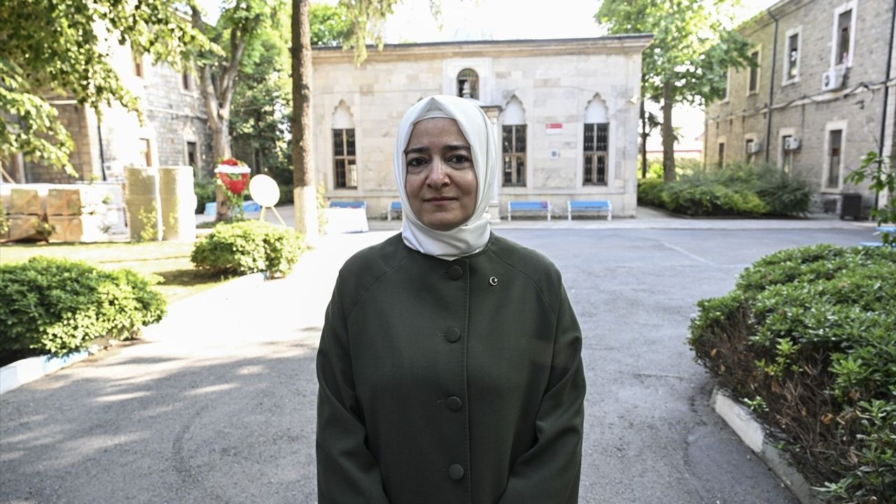 93 Yaşındaki Suzan Tosun, İstanbul'da Son Yolculuğuna Uğurlandı