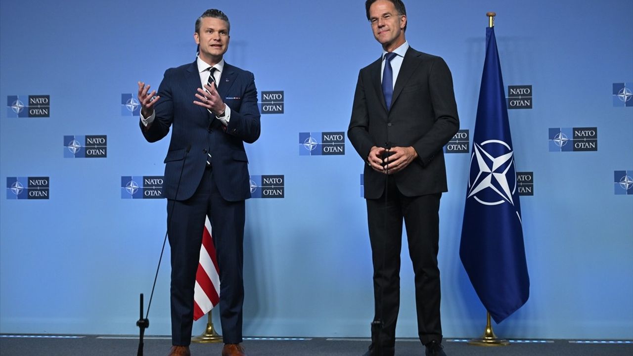 ABD Savunma Bakanı Hegseth, NATO Savunma Bakanları Toplantısı'nda Trump Yönetiminin Mesajını Yineledi