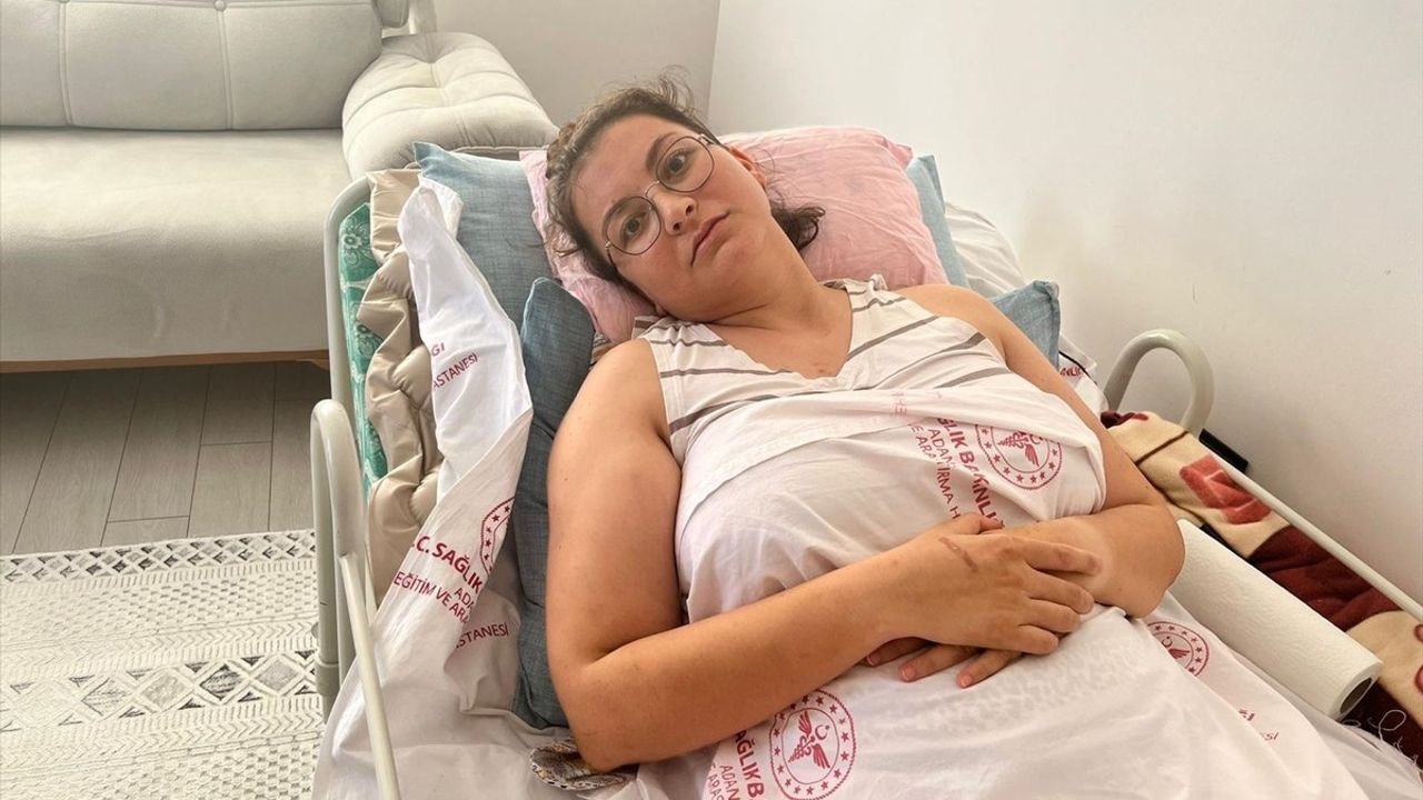 Adana'da Eşi Tarafından Balkondan Atıldığı İddia Edilen Kadın Felç Kaldı