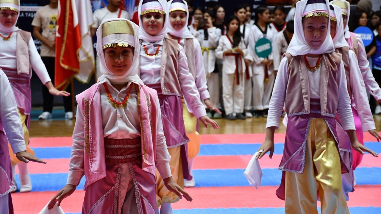 Adana'da GSB Spor Okulları ve Engelsiz Spor Okulları Açıldı