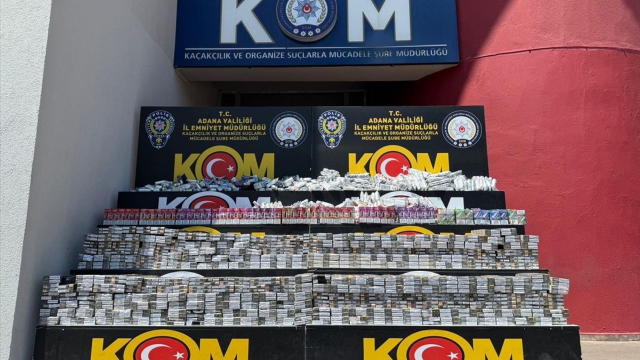 Adana'da Kaçak Sigara ve Elektronik Sigara Bulunan Araçta İki Şüpheli Tutuklandı