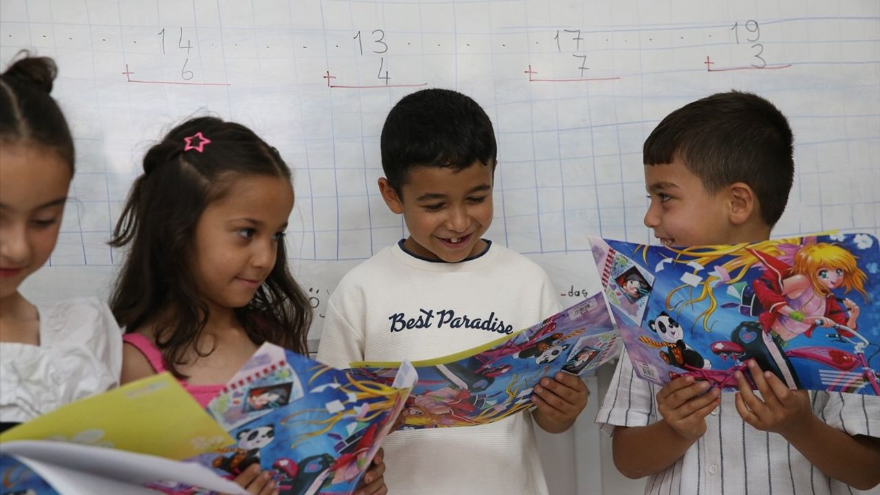 Adana, Mersin, Hatay ve Osmaniye'de Öğrencilere Karne Törenleri