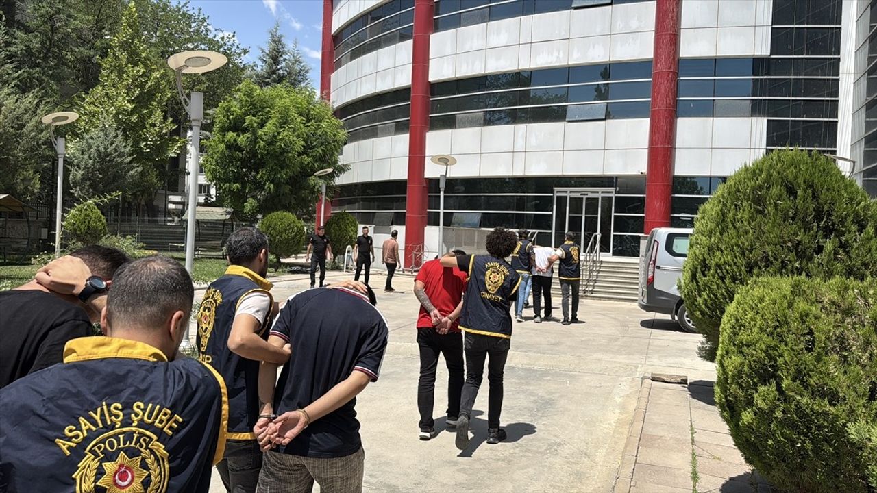 Adıyaman'da Bir Cinayet Soruşturması: 5 Şüpheli Tutuklandı
