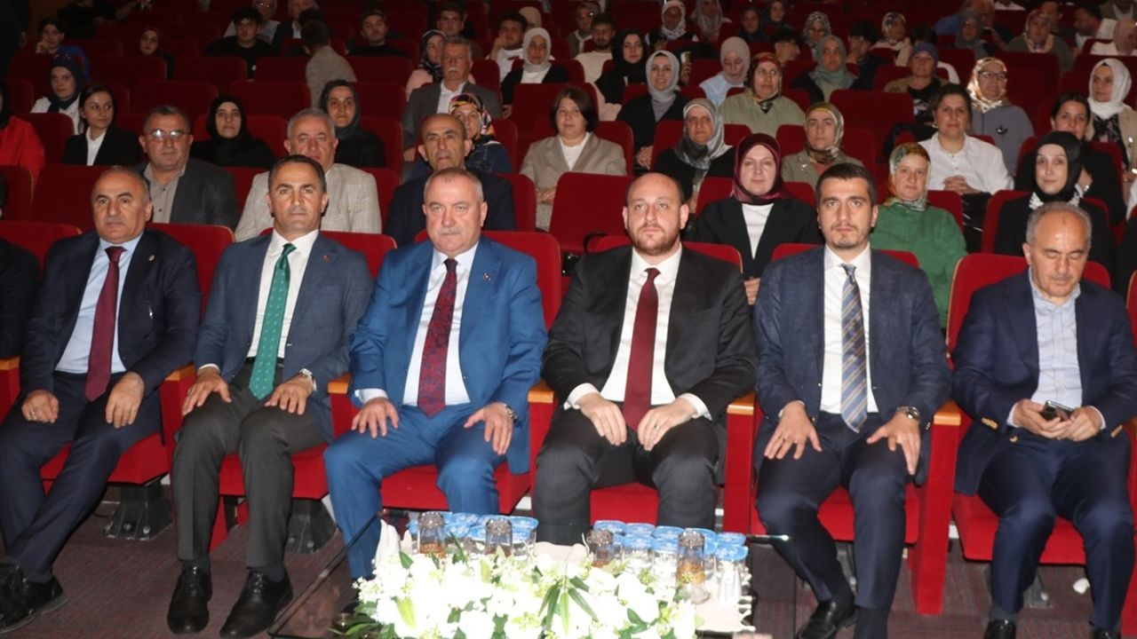 AK Parti Genel Başkan Yardımcısı Büyükgümüş, Rize'de Türkiye'nin Geleceği Üzerine Konuştu