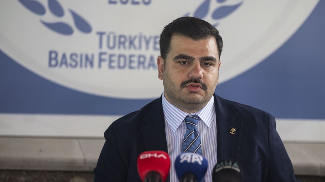 AK Parti Genel Sekreteri Eyyüp Kadir İnan, Yeni Anayasa Çalışmalarına İlişkin Açıklamalarda Bulundu