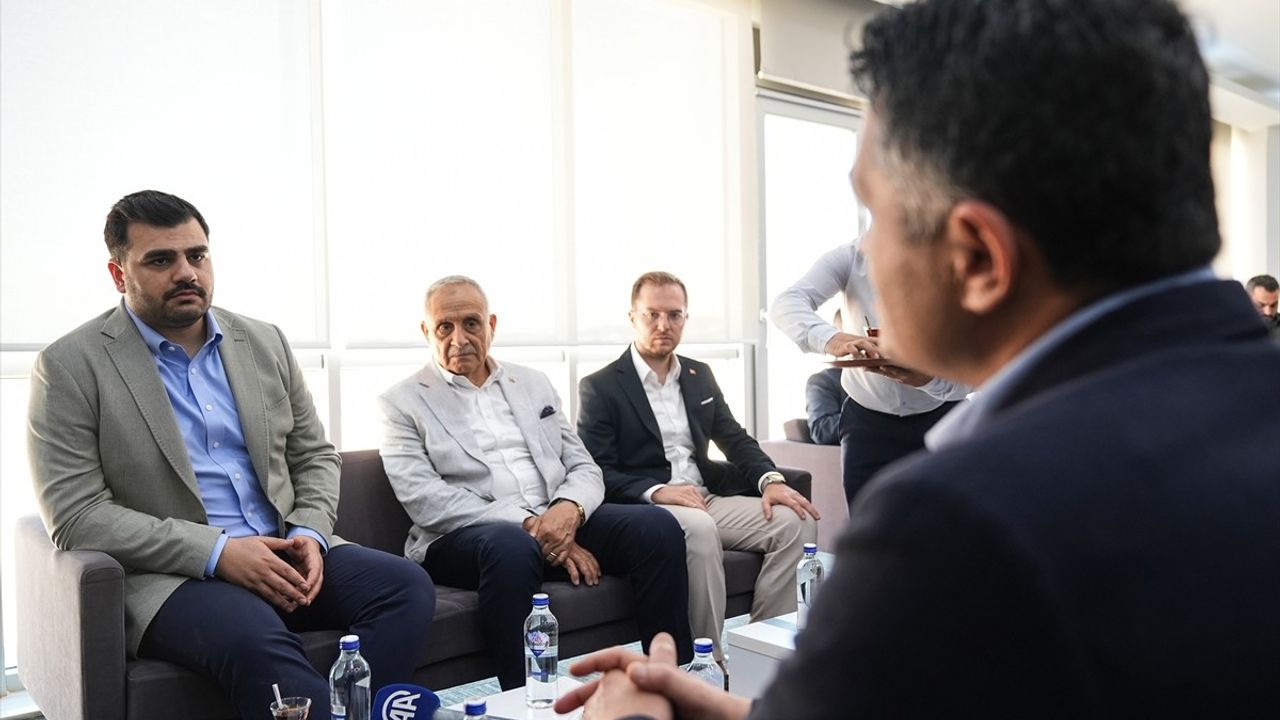 AK Parti Genel Sekreteri İnan İzmir'de Açıklamalarda Bulundu