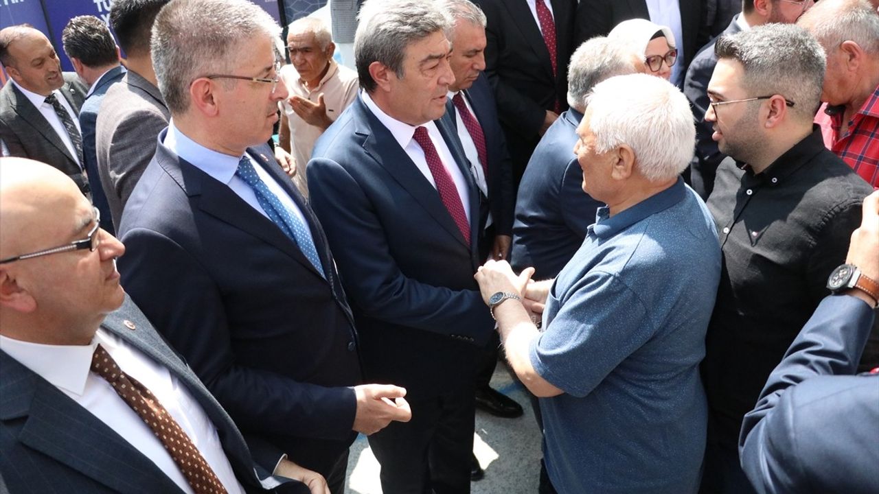 Akar, Bayramlaşma Programında Milli Birlik Vurgusu Yaptı