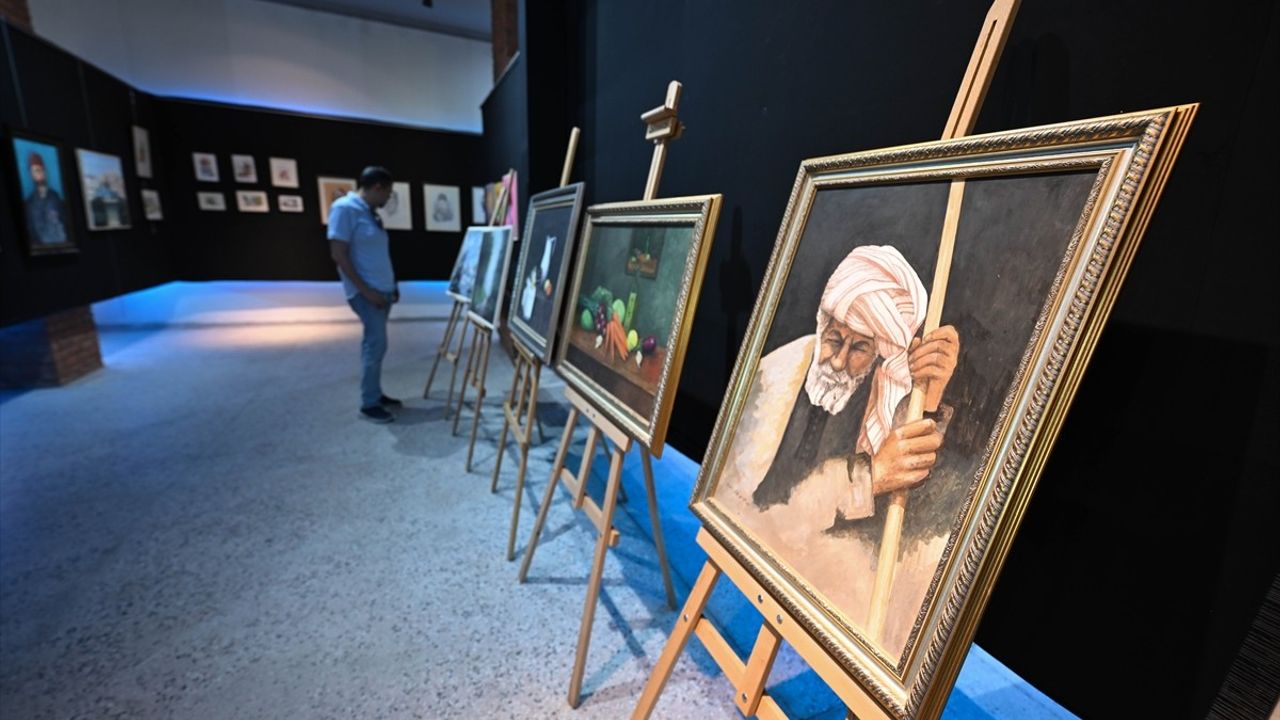 Ankara'da 'Doğunun Fırçası' Resim Sergisi Sanatseverlerle Buluştu