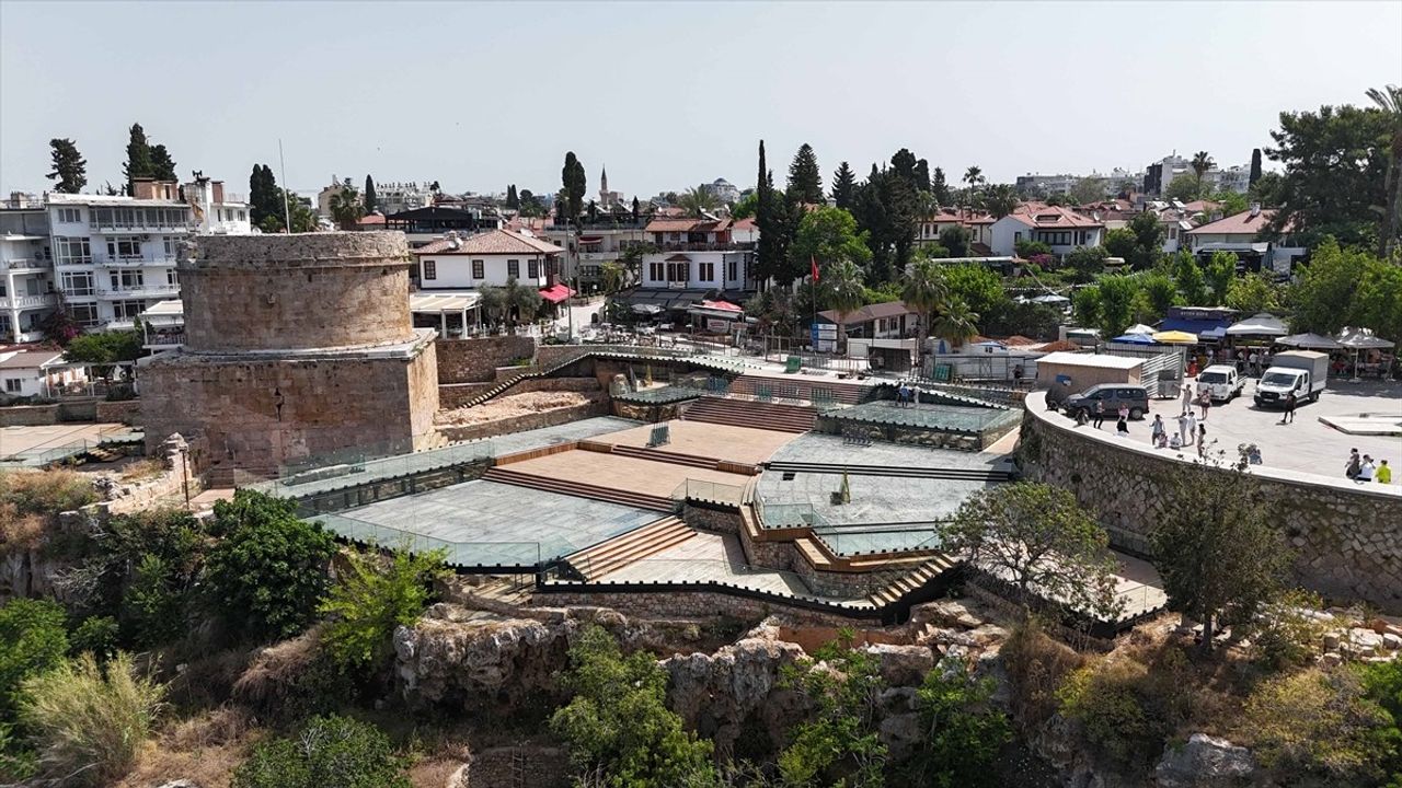 Antalya'daki Hıdırlık Kulesi Açık Hava Müzesi Oluyor