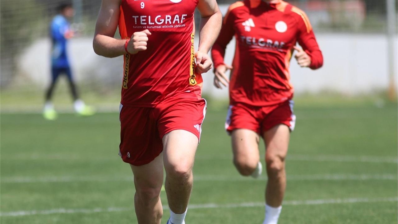 Antalyaspor'un En Golcü Oyuncusu Adolfo Gaich