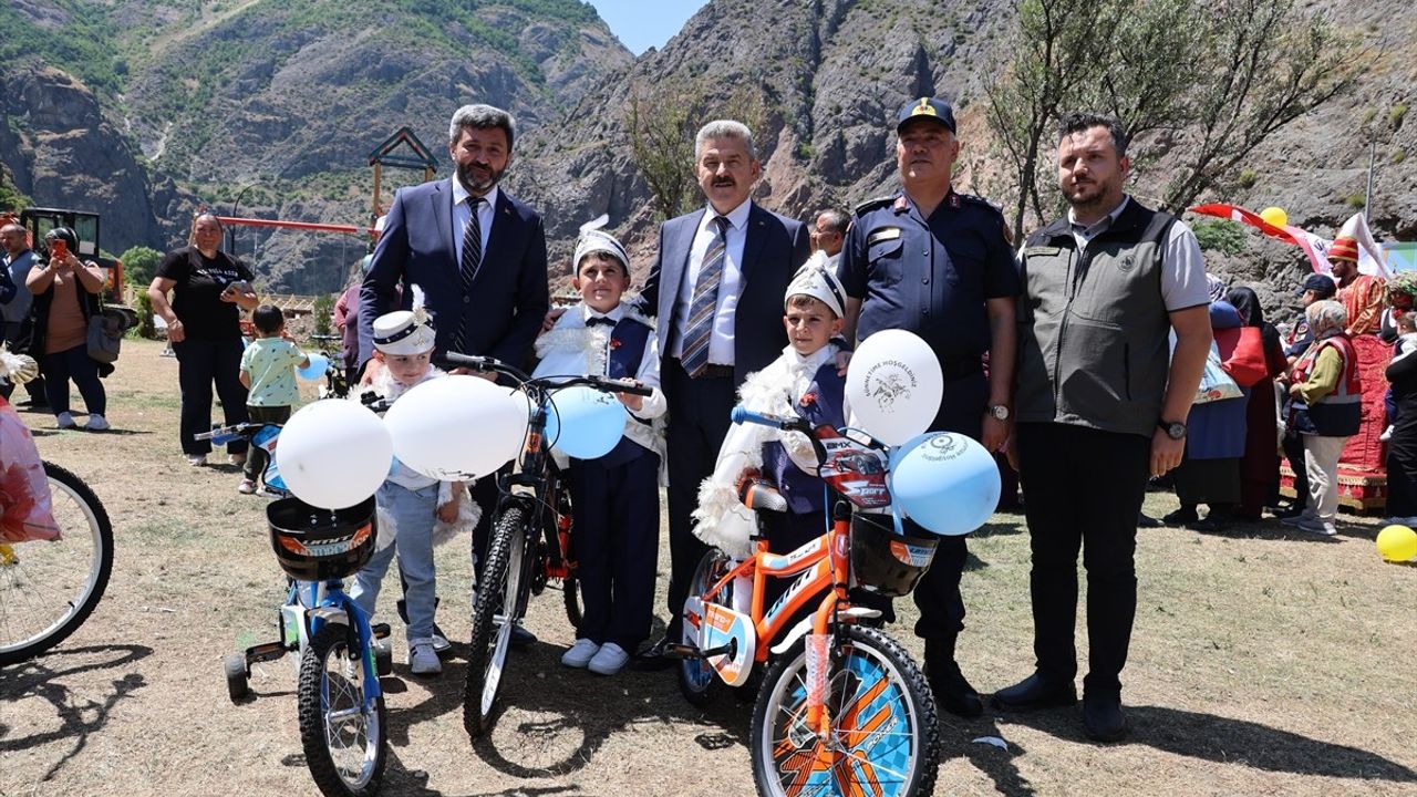 Artvin'de 18 Çocuk İçin Sünnet Şöleni Düzenlendi