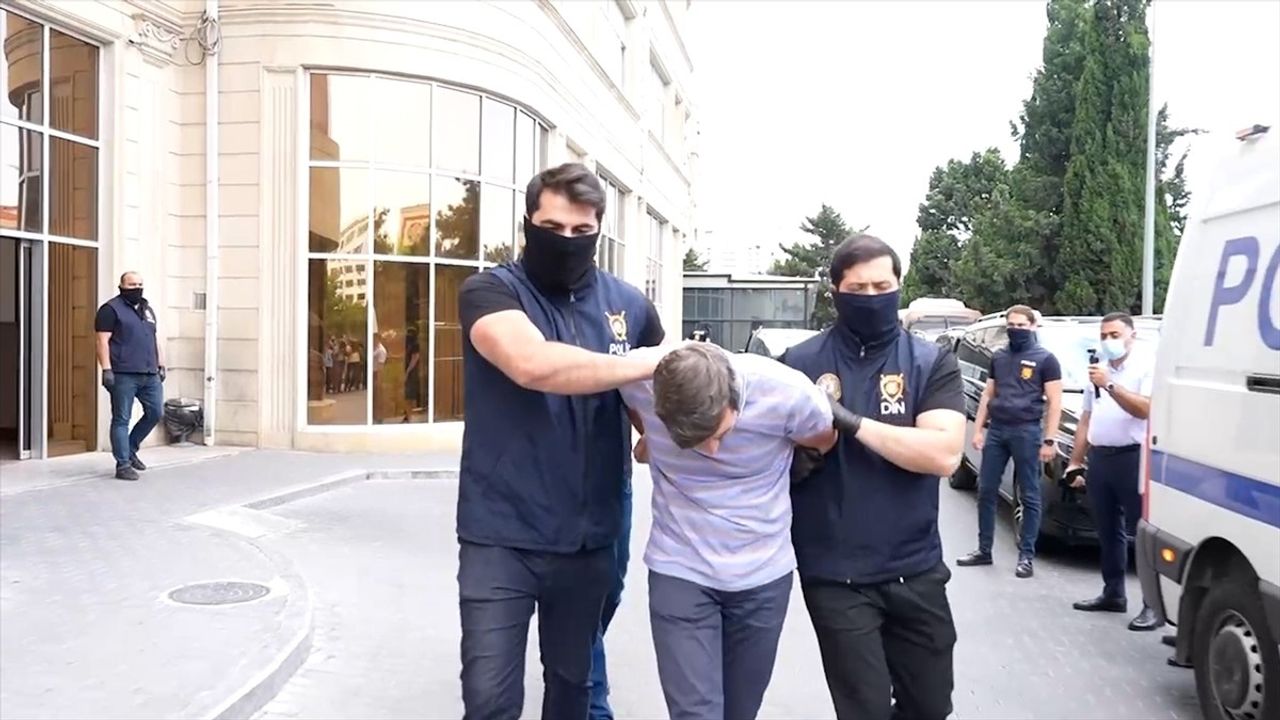 Azerbaycan'da Sputnik'in Bakü Ofisine Operasyon Düzenlendi