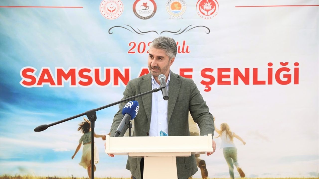 Bakan Yardımcısı Tarıkdaroğlu, 2025 Aile Yılı Kapsamında Samsun'da Ailelerle Buluştu