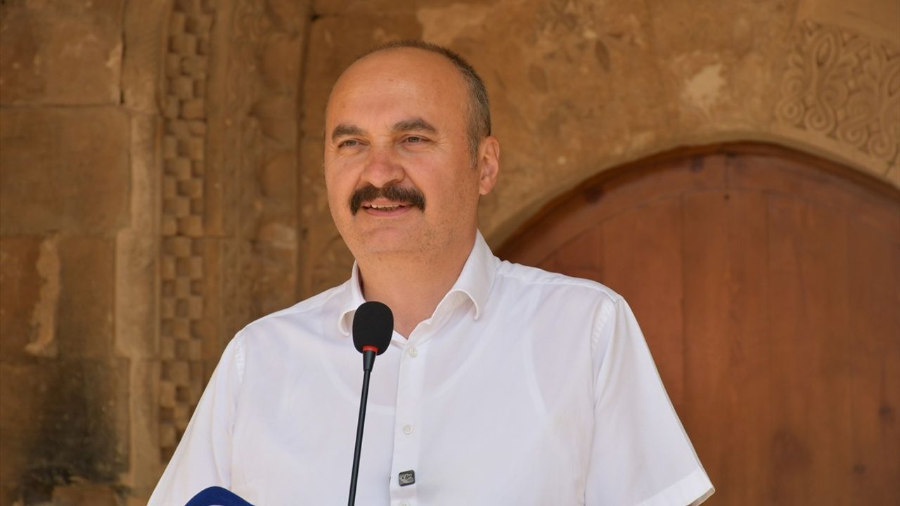 Batman'da 1600 Yıllık Mor Kiryakus Manastırı Restorasyon Sonrası Turizme Açıldı