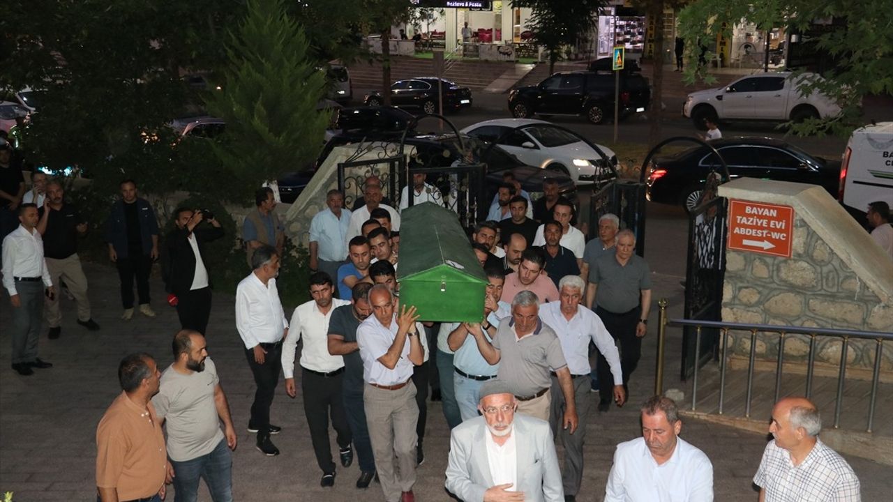 Batman'da Bilirkişi Ekibini Taşıyan Araç Kaza Yaptı: 5 Kişi Hayatını Kaybetti