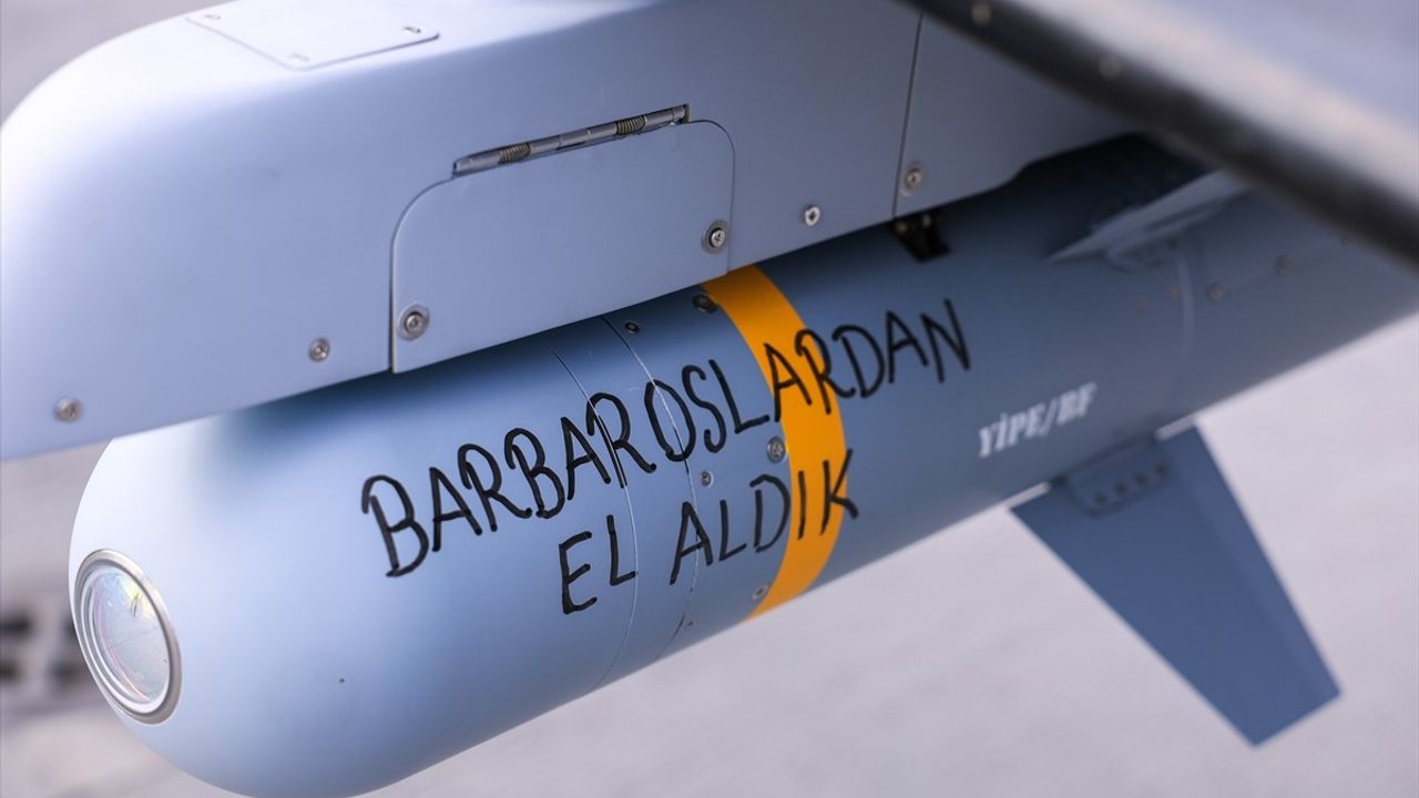 Bayraktar TB3, TCG Anadolu'daki Testlerinde 100 Sortiyi Geçti