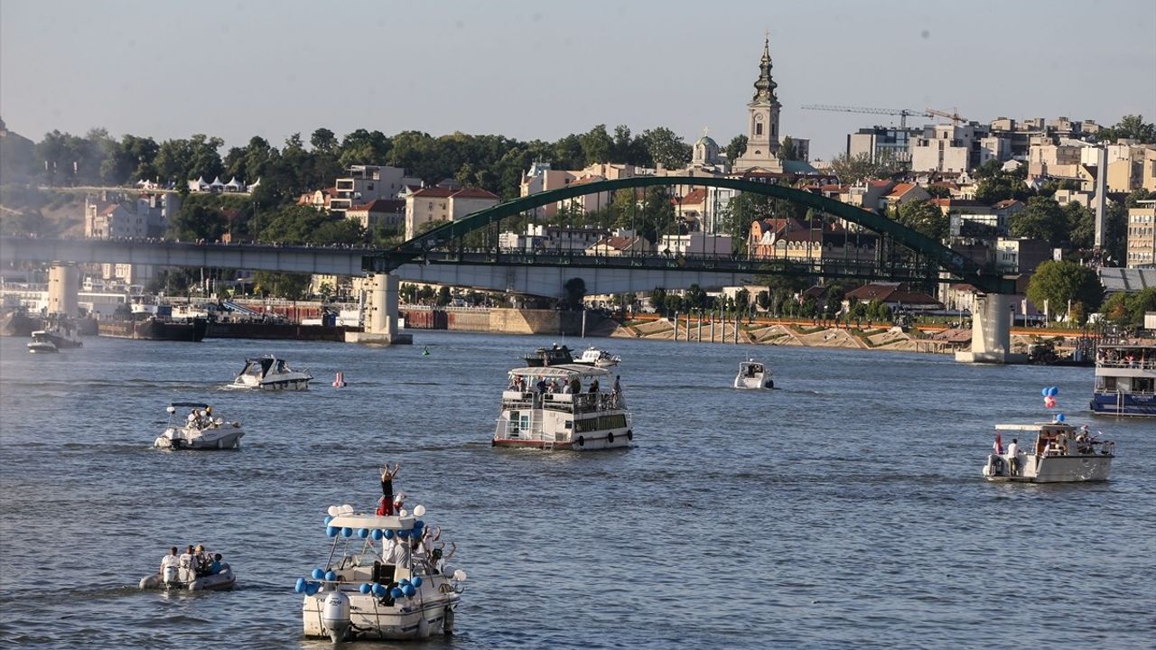 Belgrad'da 20. Tekne Karnavalı Coşku ile Kutlandı