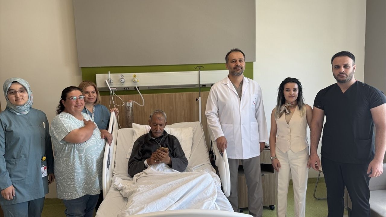 Beyin Anevrizması Sonrası İşitme Kaybı: Koklear İmplant ile Yeniden Sağlığa Kavuşma