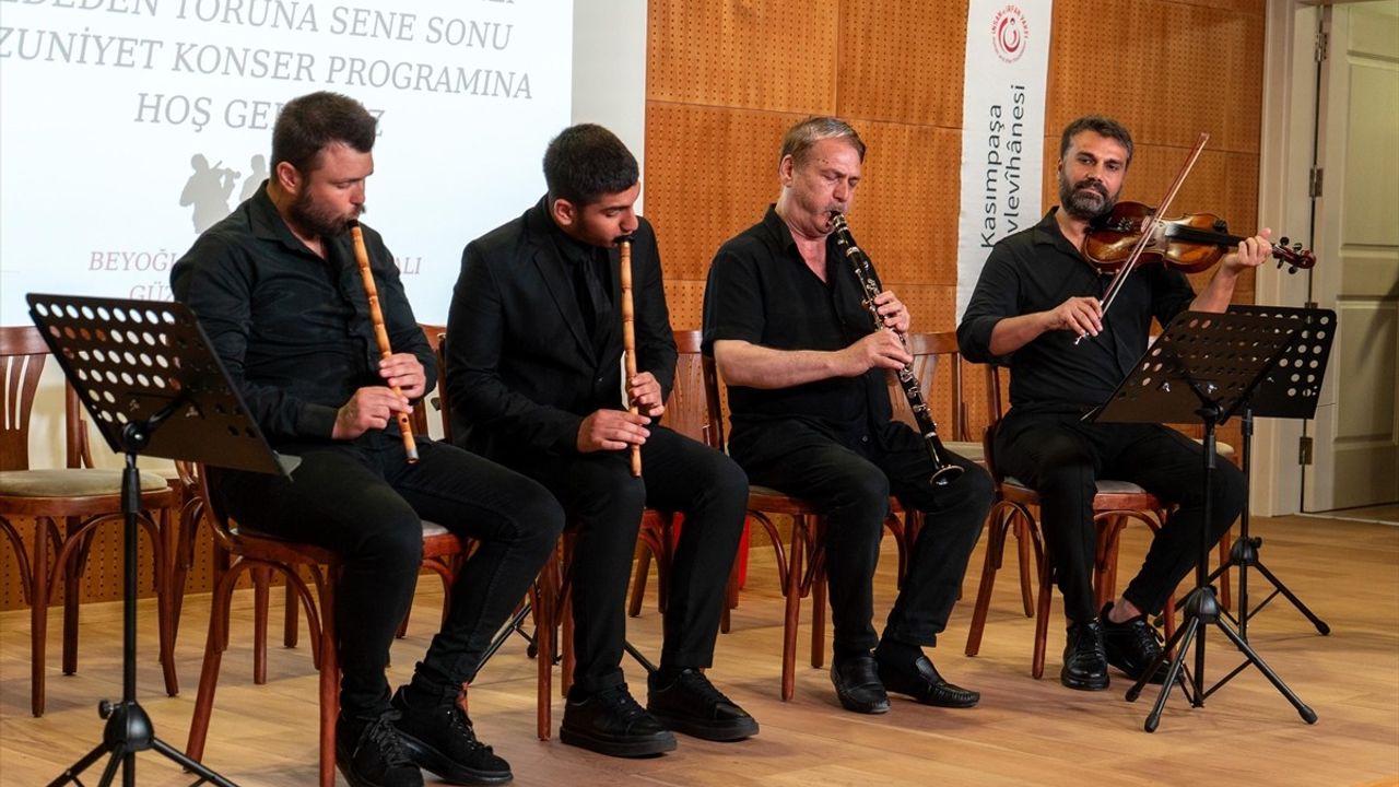 Beyoğlu Mustafa Kandıralı Güzel Sanatlar Lisesi İlk Mezunlarını Verdi