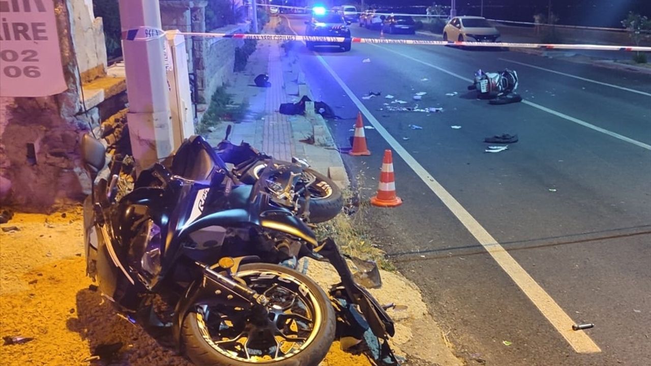 Bodrum'da Motosiklet Çarpışması: 2 Kişi Hayatını Kaybetti