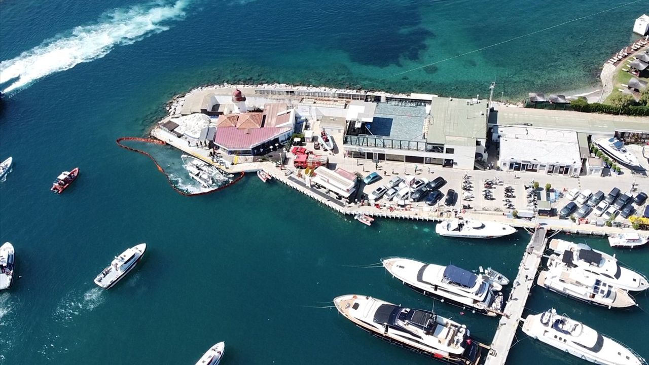 Bodrum'da Yakıt İkmali Sırasında Teknede Patlama: 3 Yaralı